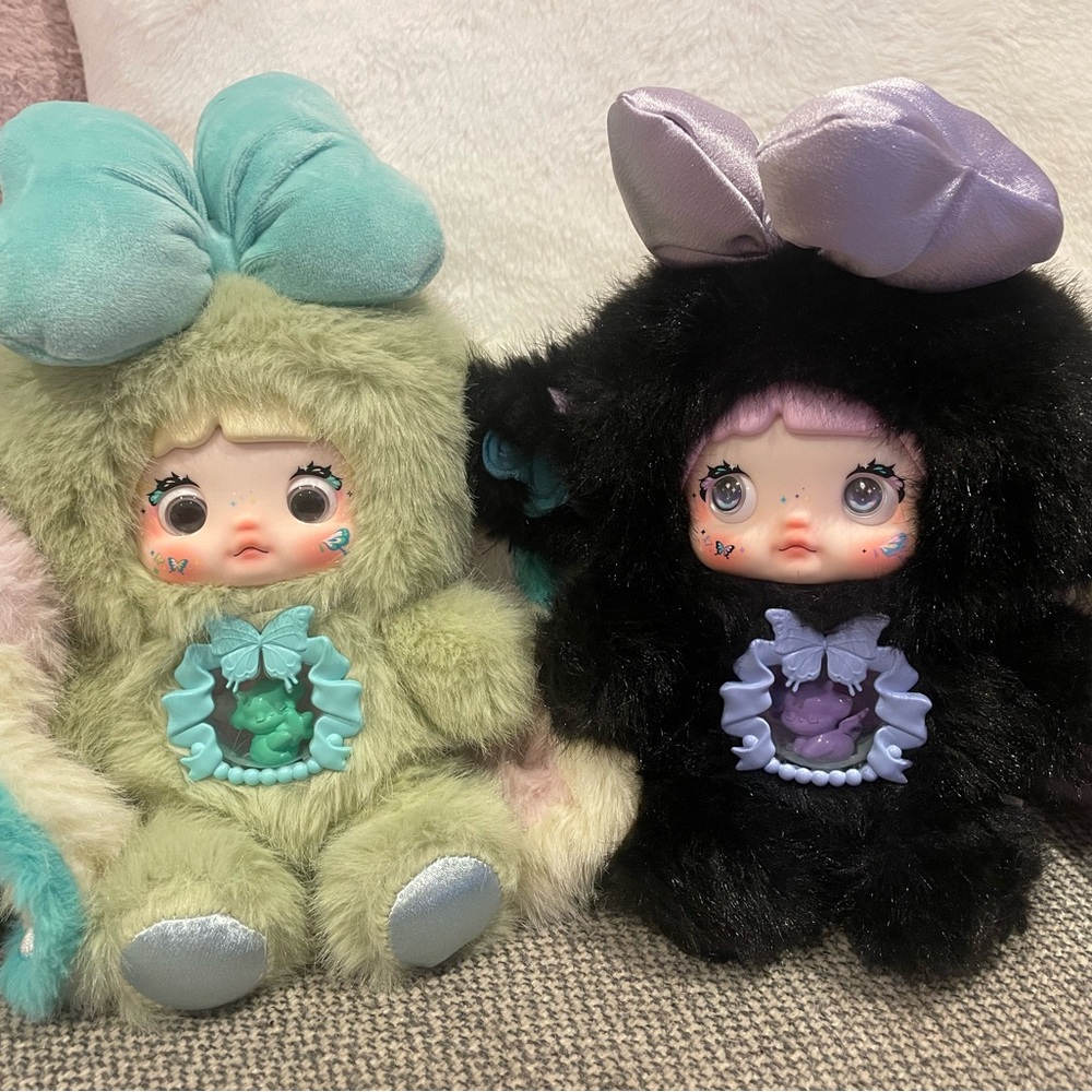 Adorable Nommi Fantasy Doll Set - Mint Green and Black